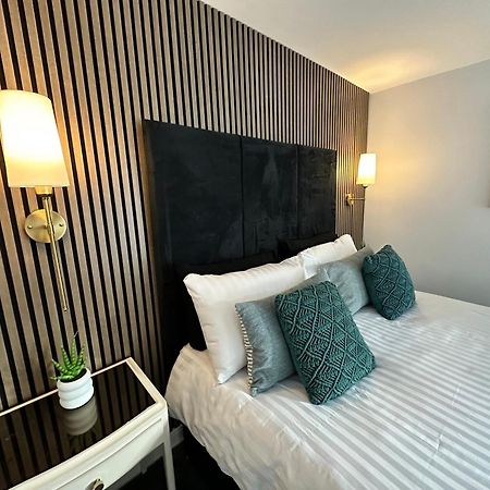 Waterside Mufc & Trafford Centre Townhouse 4 Bedroom Free Parking Manchester Bagian luar foto